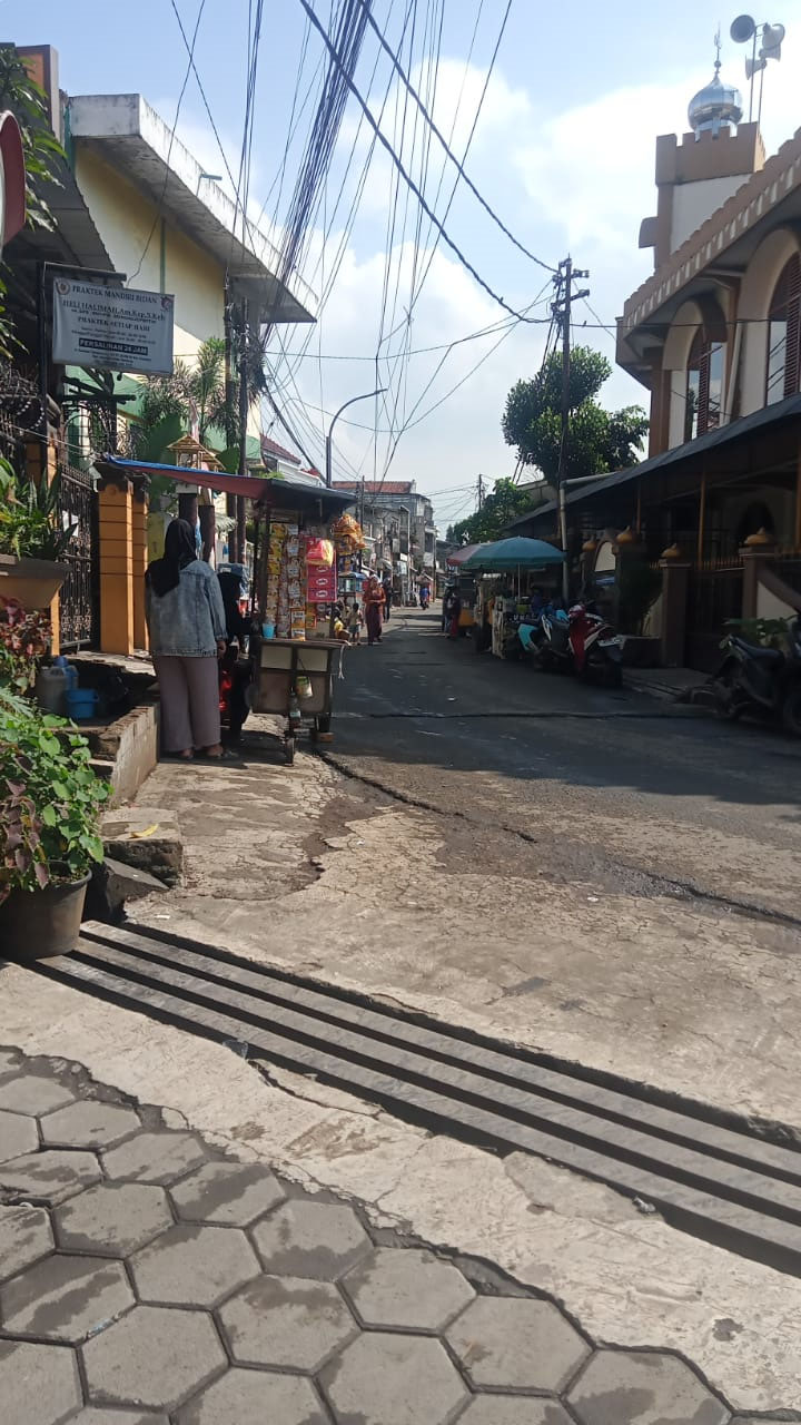 Kost 13 Kamar Penuh Terisi di Kawasan Tebet Jakarta Selatan