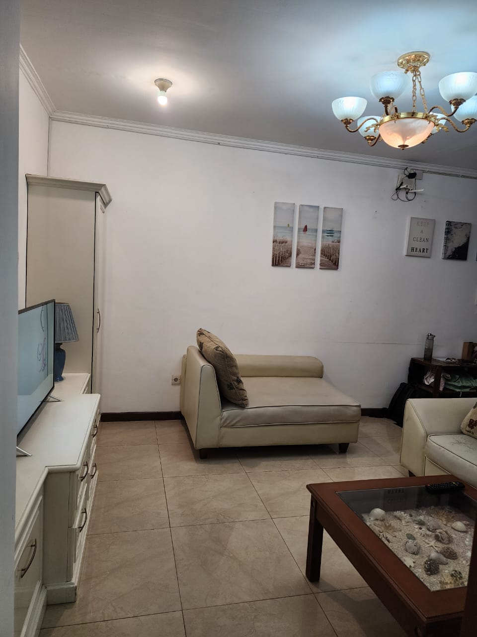 Dijual/Disewa apartemen Gading Mediterania furnished 3BR