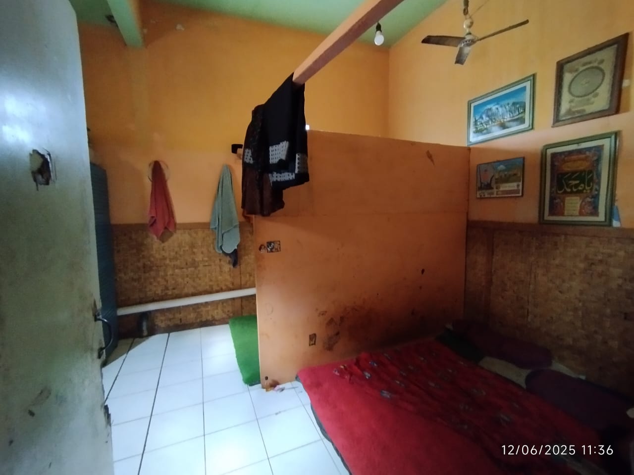 Ruko di Golf Raya Ujungberung, Bandung - strategis 800 jutaan
