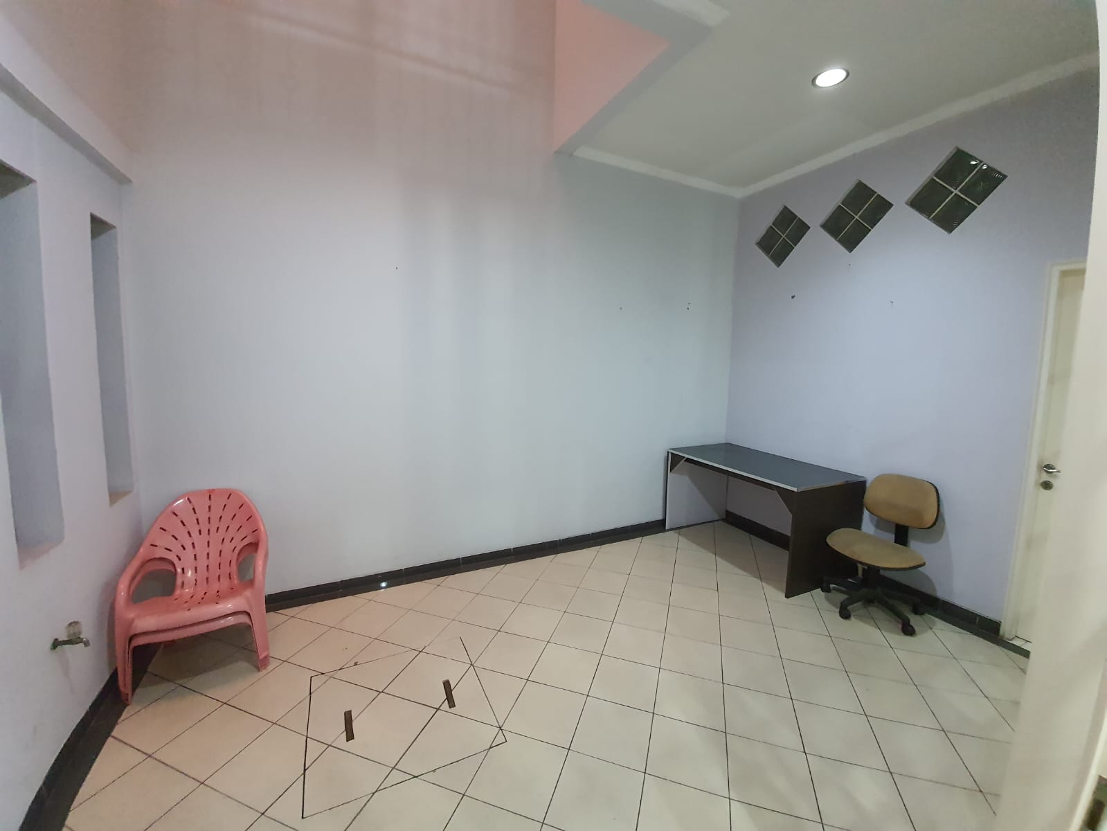 Disewa rumah furnished di The Riviera Garden Kelapa Gading
