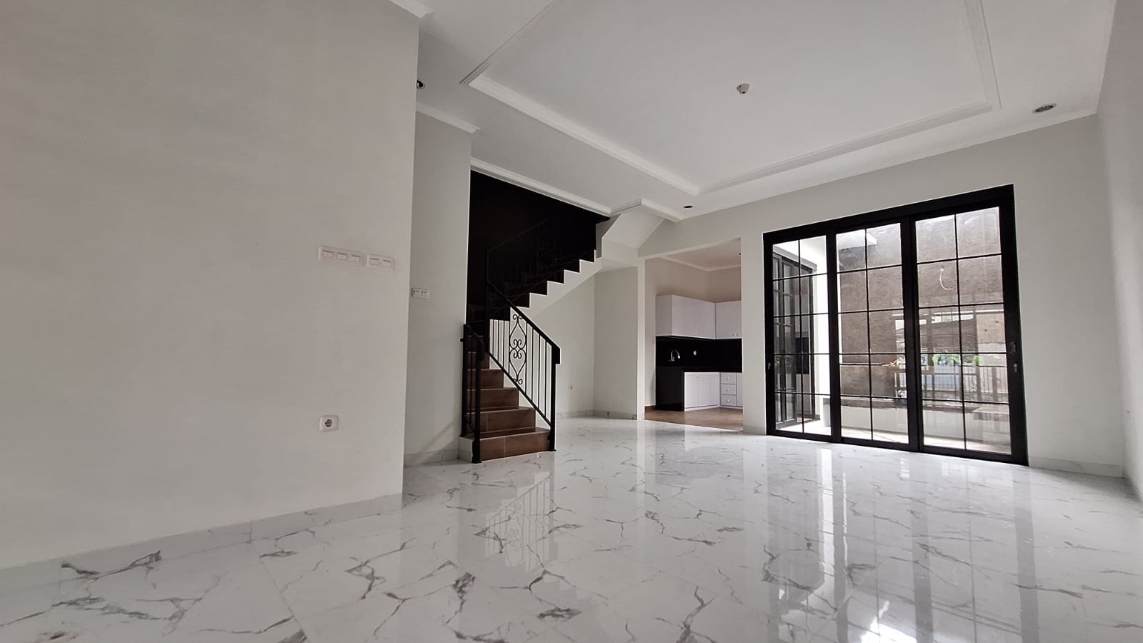 RUMAH BARU SIAP HUNI AREA TURANGGA BUAH BATU BANDUNG