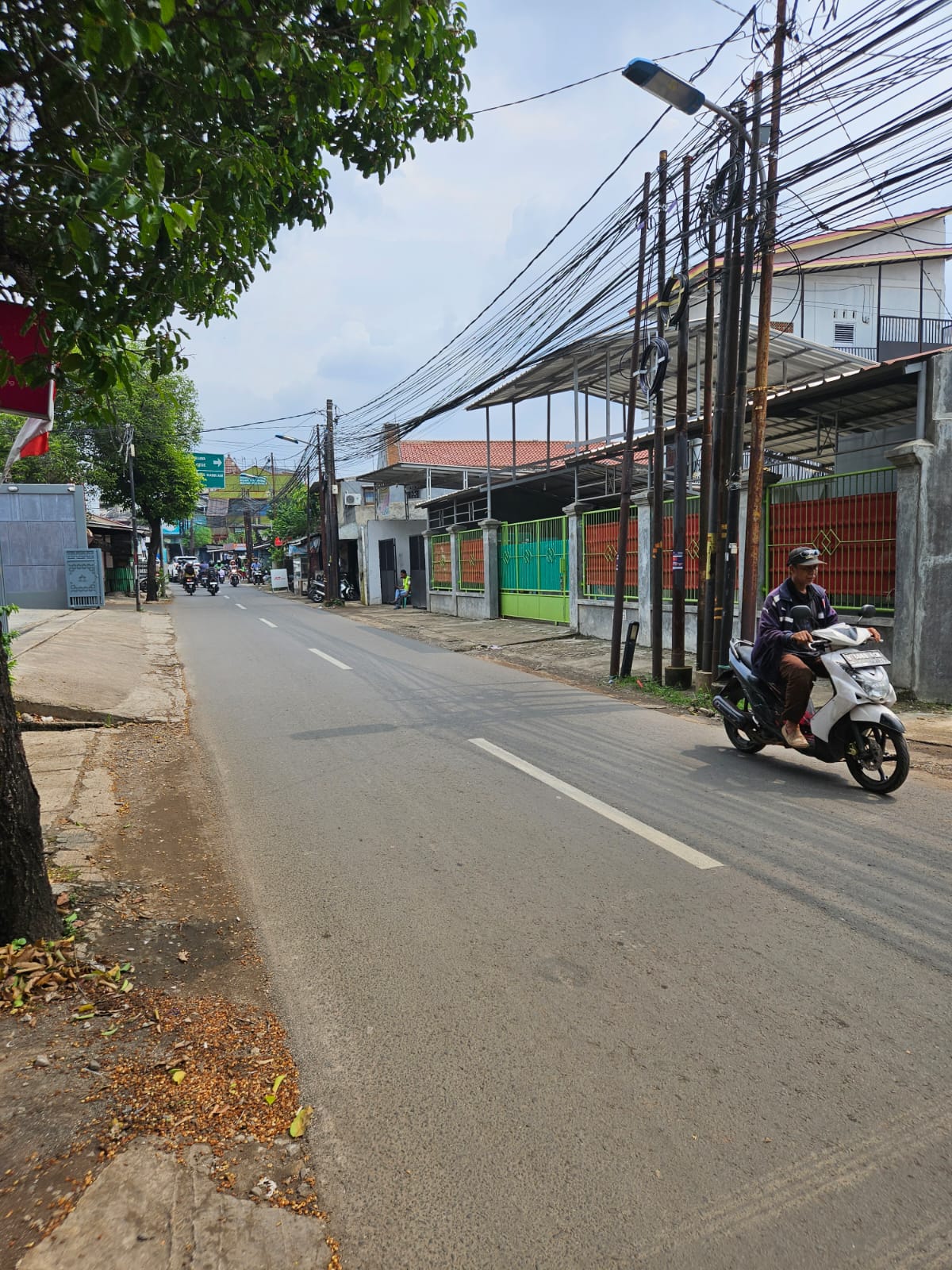 DIJUAL CEPAT  SIAP HUNI RUMAH TEMPAT USAHA SHM JAKARTA TIMUR