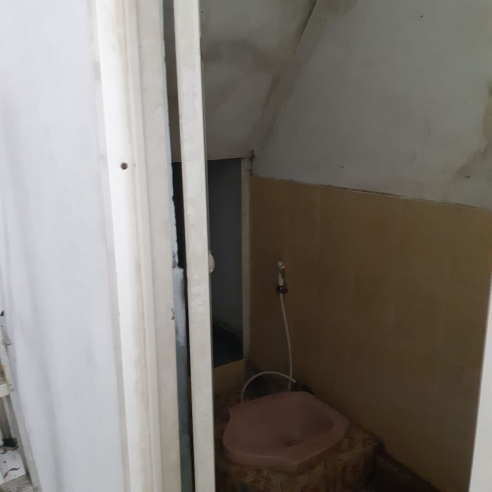 Rumah 3 Kamar Tidur 2 Kamar Mandi Dekat Toserba Griya Arcamanik