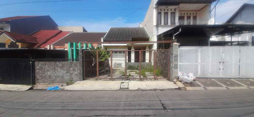 Rumah 3 Kamar Tidur 2 Kamar Mandi di Arcamanik Bandung