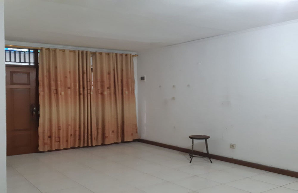 Rumah 3 Kamar Tidur 2 Kamar Mandi Dekat Toserba Griya Arcamanik