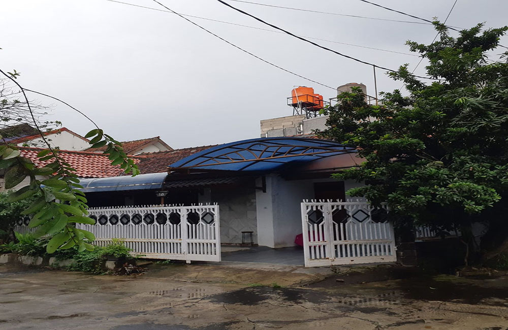 Rumah 3 Kamar Tidur 2 Kamar Mandi Dekat Toserba Griya Arcamanik