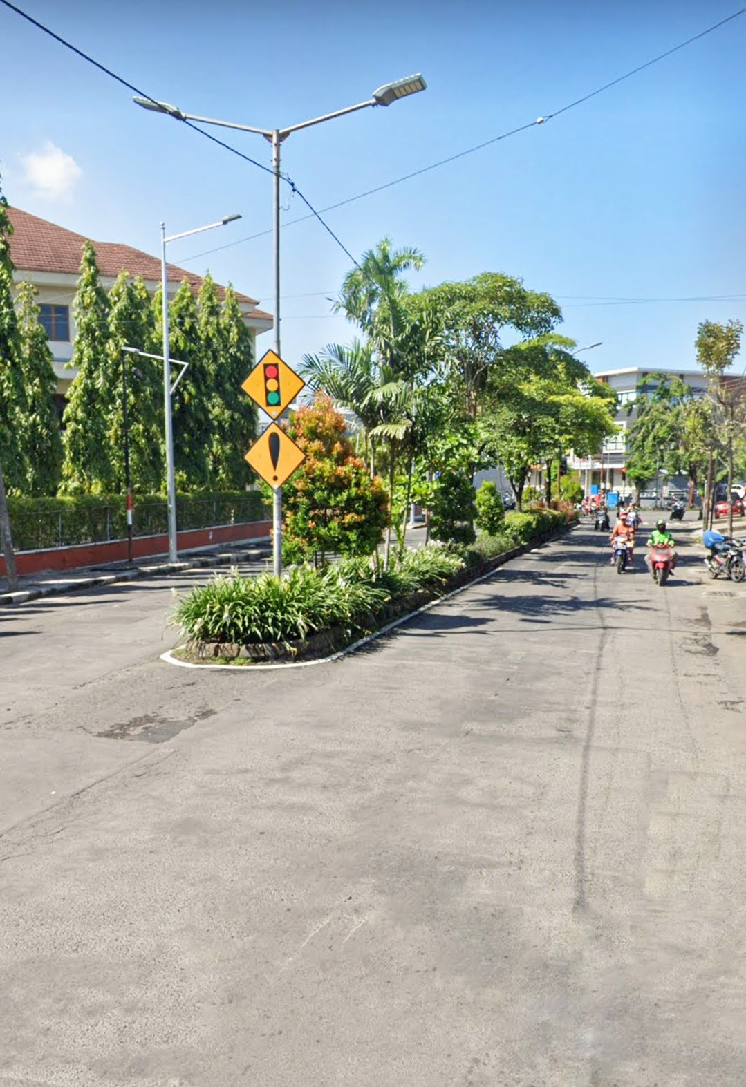 Jual Tanah & Bangunan Ruko Raya SATELIT UTARA Surabaya barat