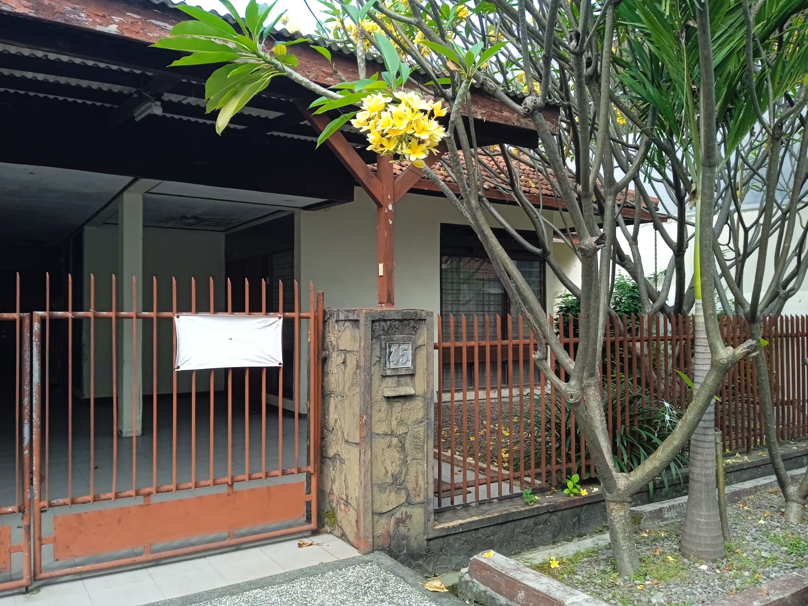rumah dijual kutisari selatan surabaya