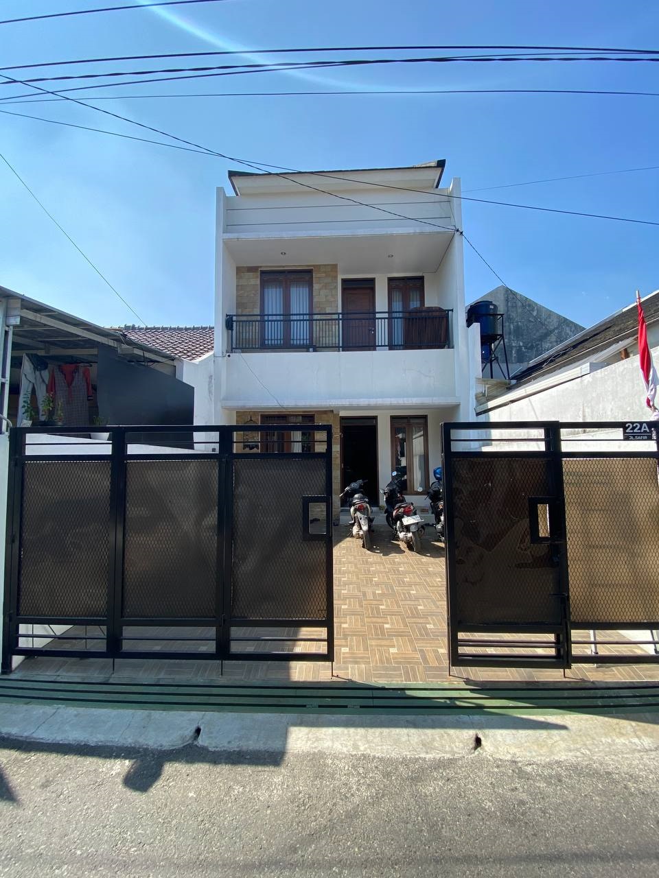 Rumah 2 lantai lokasi strategis di Cisaranten Kulon Arcamanik
