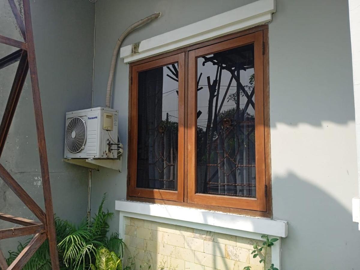 Jual Rumah Strategis Perumahan Taman Sentosa, Cikarang Selatan