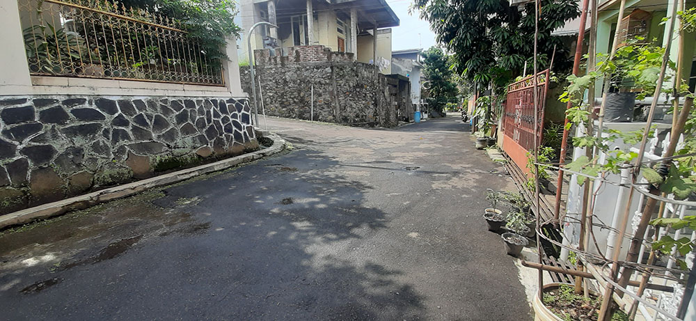 Rumah 2 Kamar Tidur 2 Kamar Mandi Dengan Carport di Cijambe Bdg