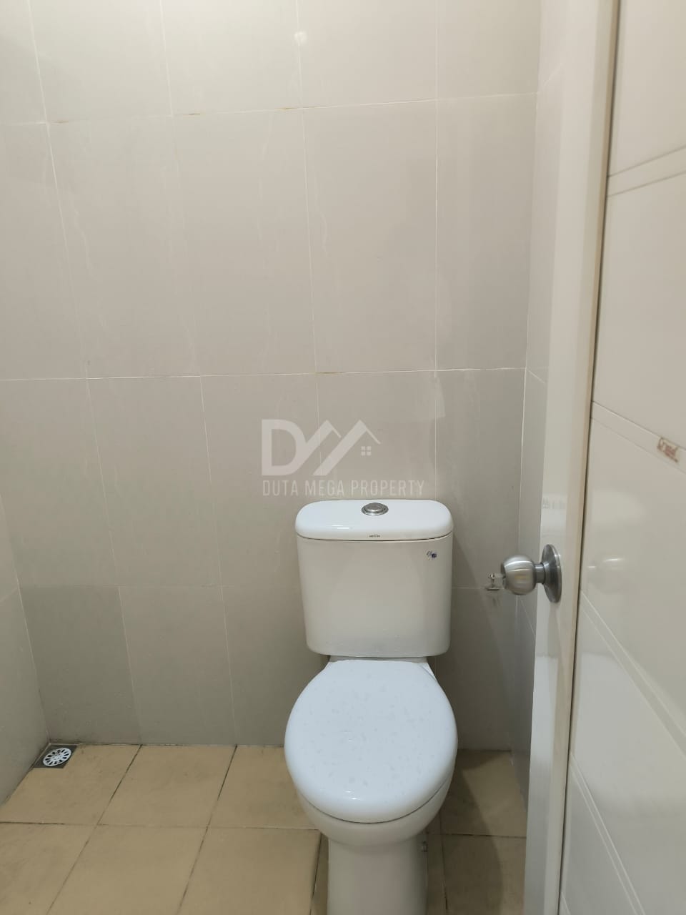 Dijual Rumah Renovasi Total di Simprug Poris – Cipondoh, Tangera