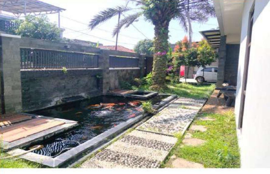 Rumah luas nyaman terawat di Cijaura Buahbatu Bandung strategis