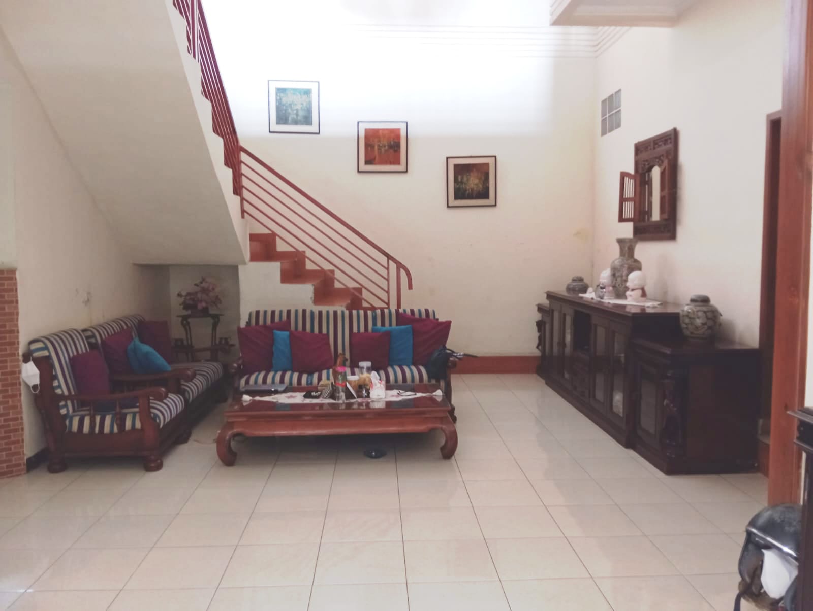 Rumah super strategis di Jalan Permana Citeureup Kota Cimahi