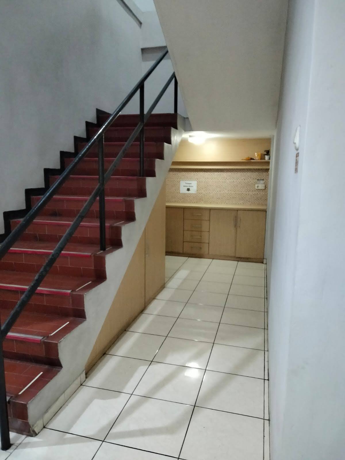 Jual Rumah Kantor Jl. RAYA SARONOJIWO , Panjang Jiwo Surabaya