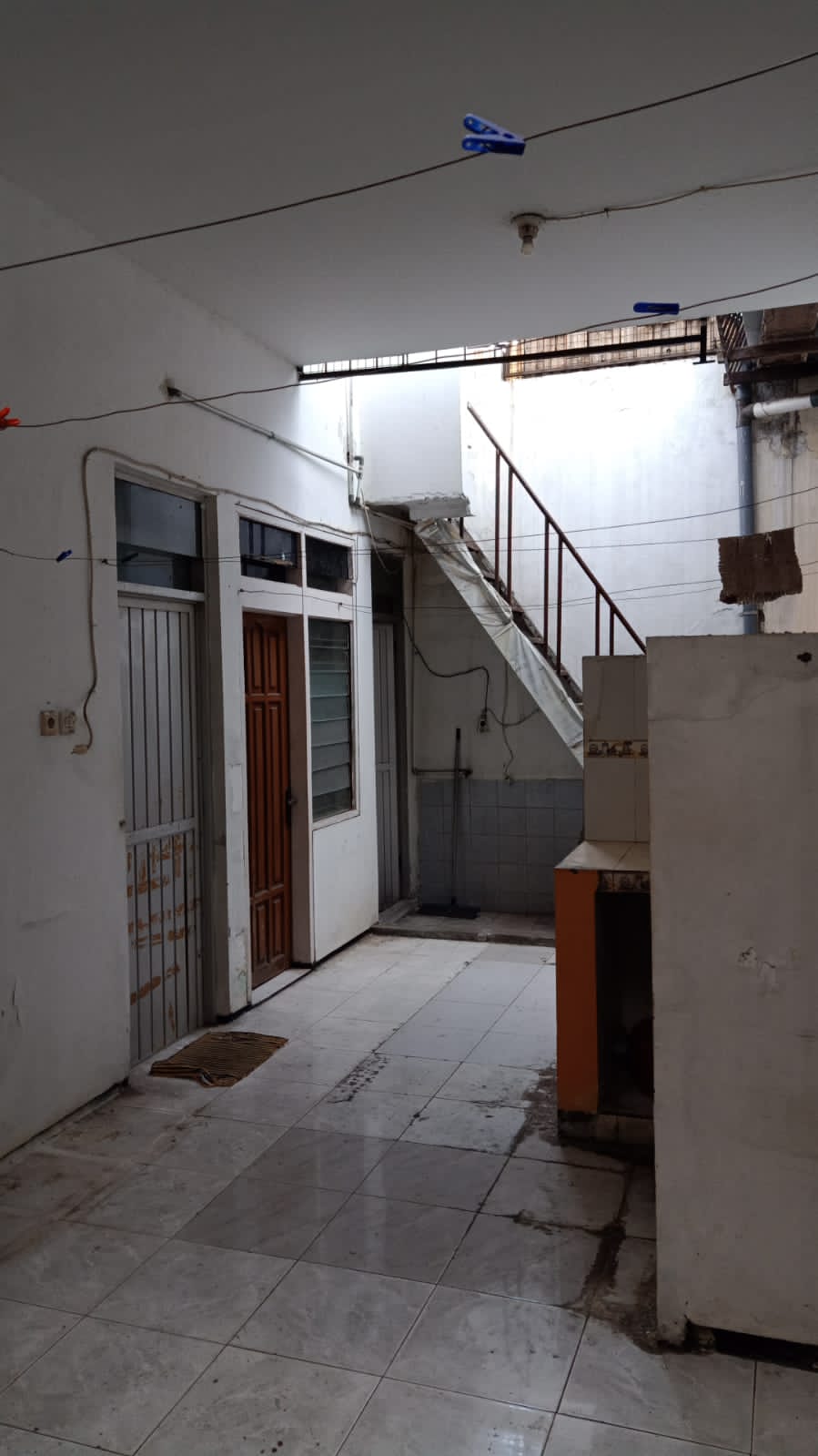 rumah disewakan pucang anom surabaya