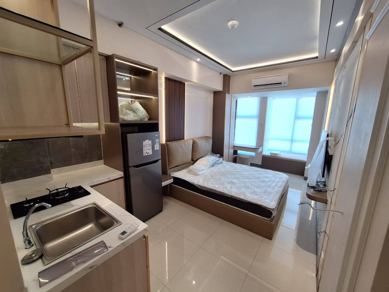 Disewakan Apartemen BENSON lantai 10 Full Furnish Surabaya