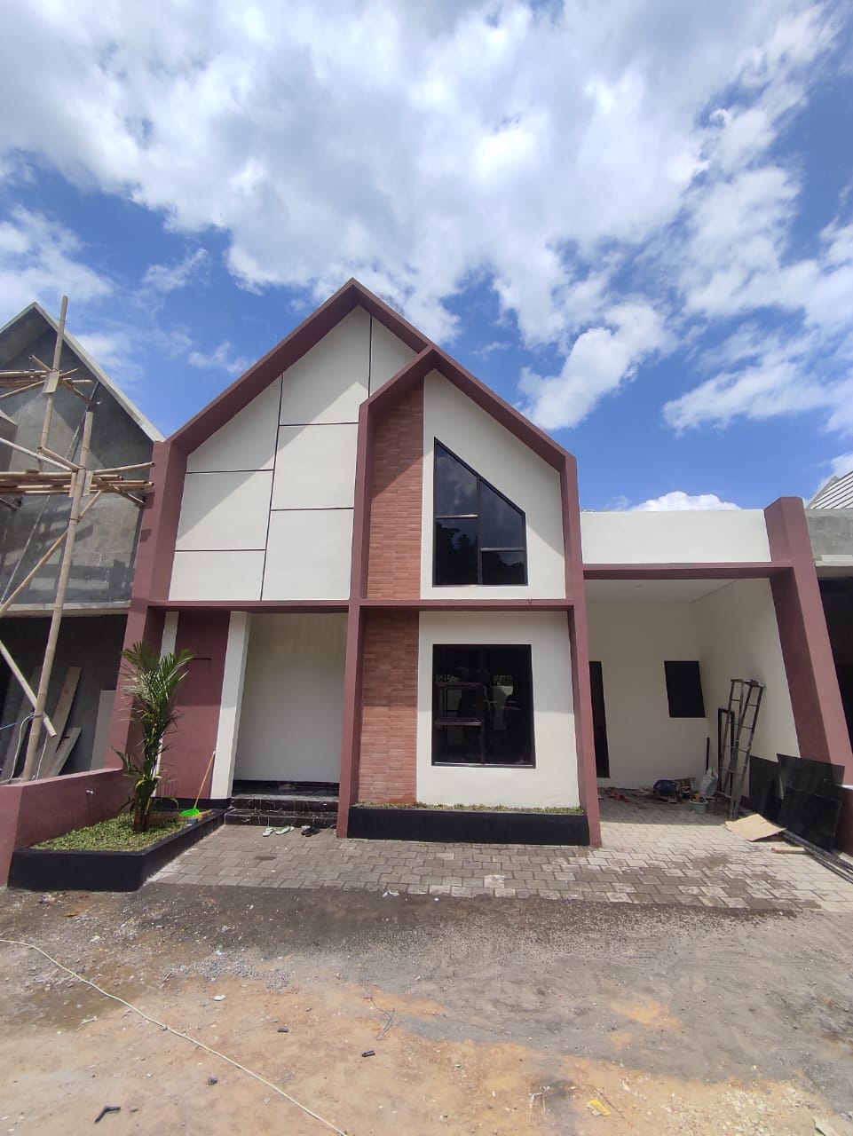 TYPE 60 LOKASI UTARA PASAR GODEAN