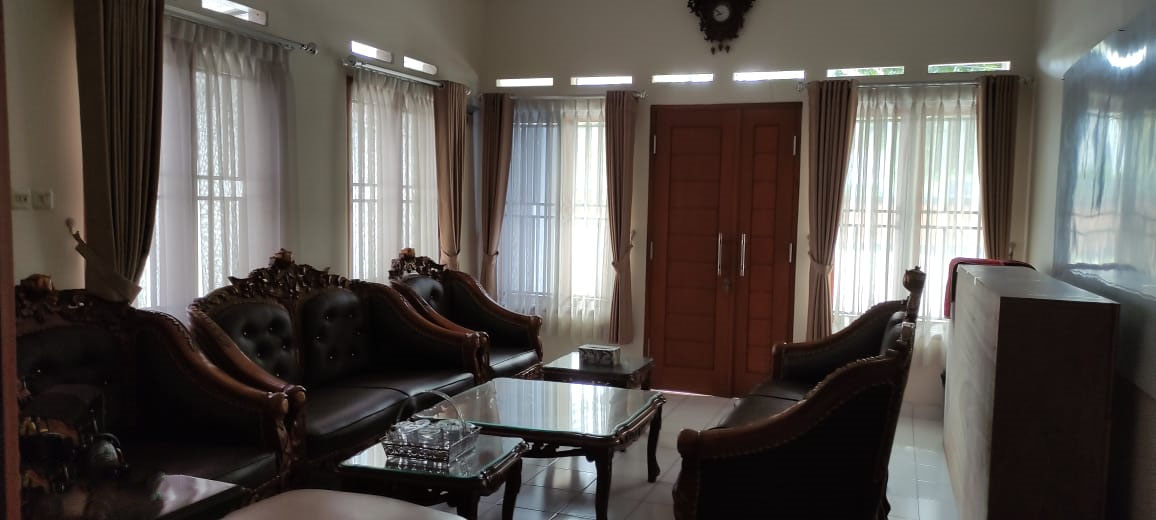 Rumah Utk Villa Guest House Home Stay di Jl. Kol. Masturi Cimahi