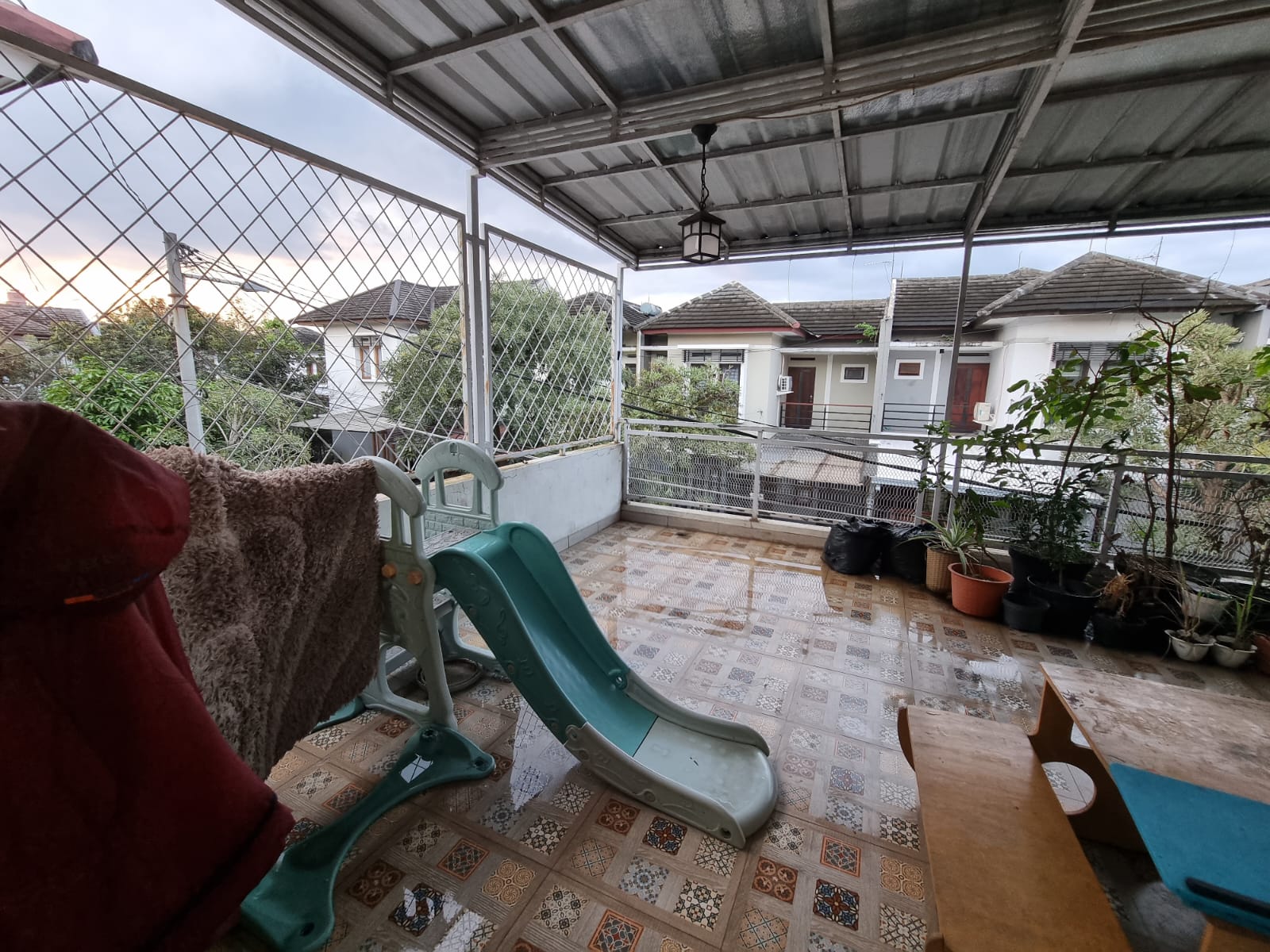 Rumah nyaman strategis di Cluster Antapani Kota Bandung