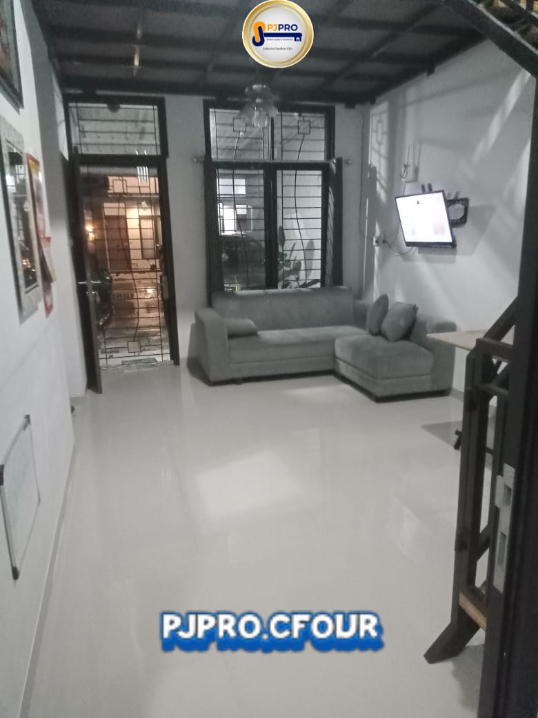 Dijual Rumah Bagus dengan Furnished di Perumahan Nirwana Hill