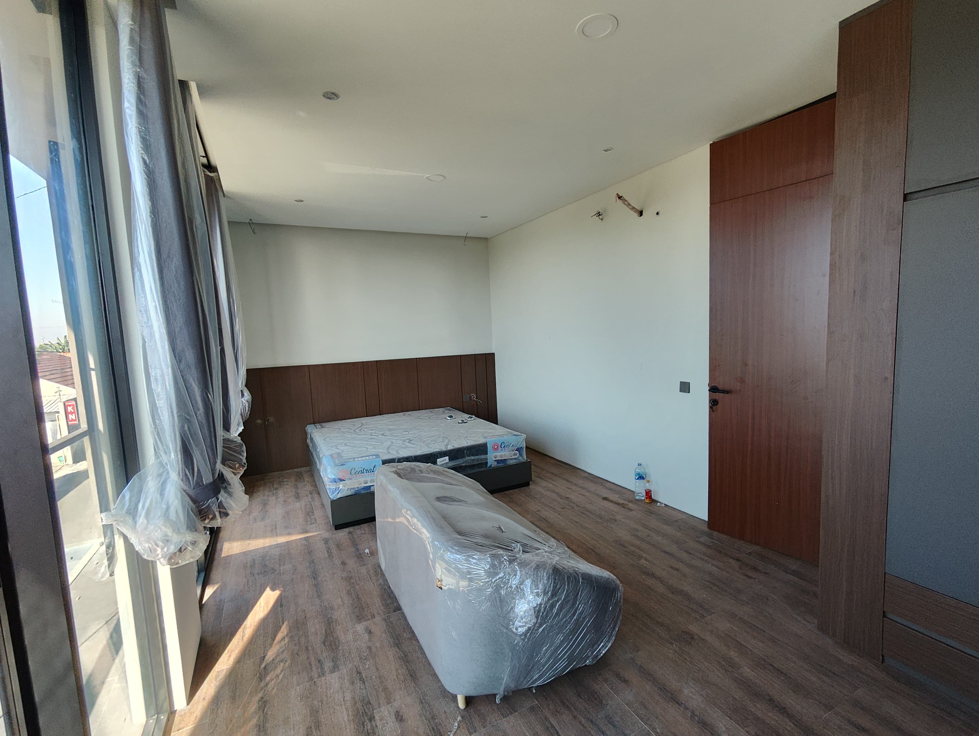 TERBTAS!! RUMAH FURNISH 2 LANTAI DI PUSAT KOTA JOGJA