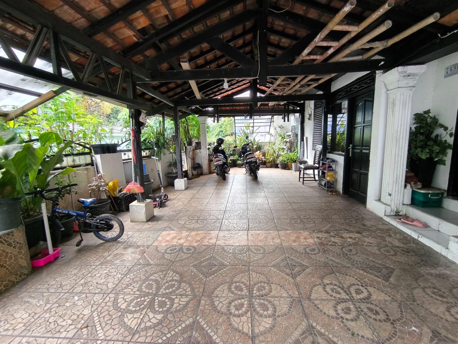 Dijual rumah siap huni di area Sentiong-Percetakan Negara