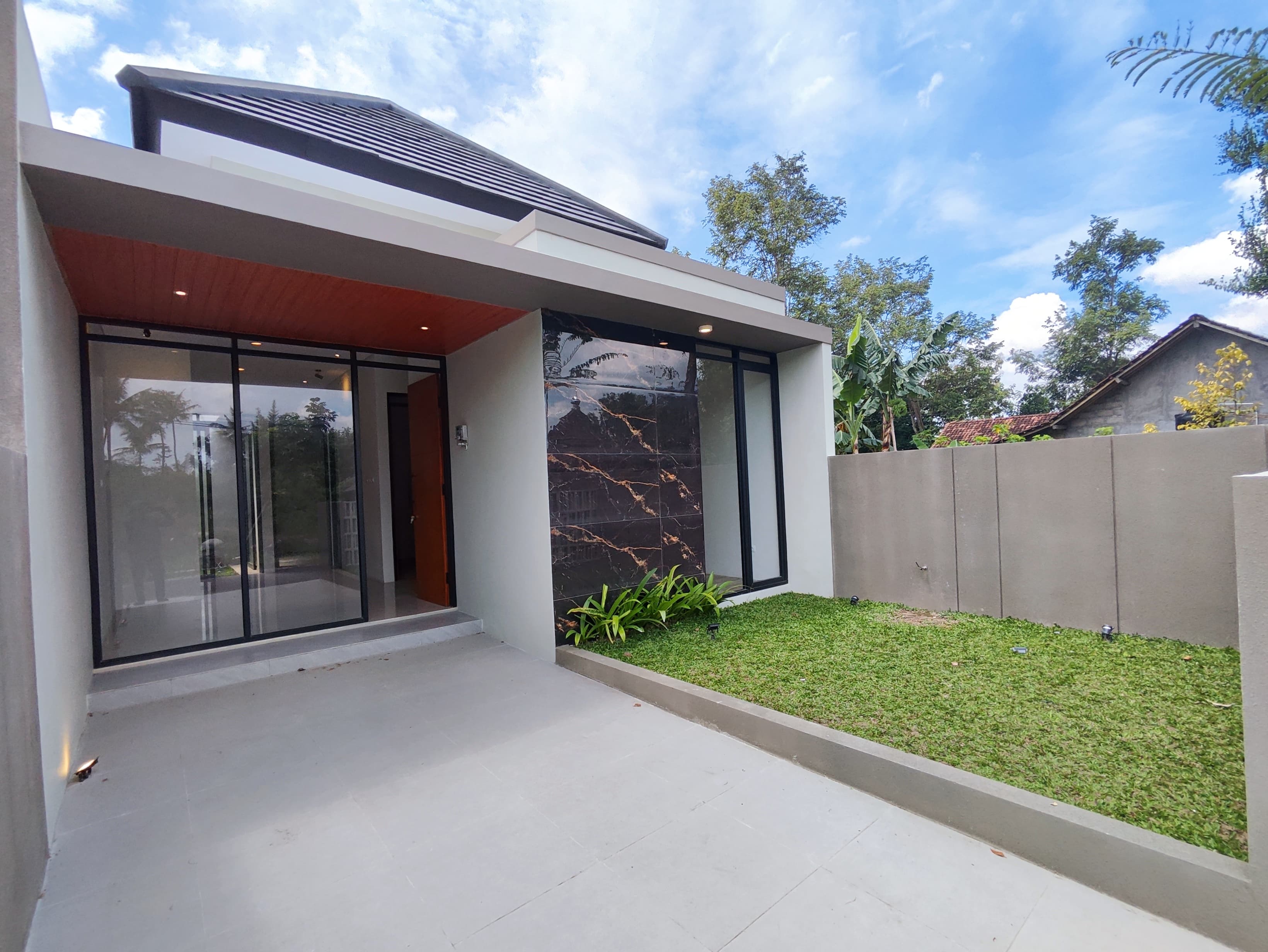 DIJUAL RUMAH MODERN DI JOGJA CUMA 700 JUTAAN