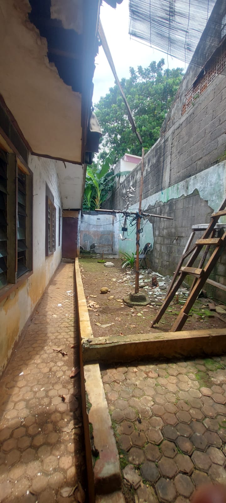 Dijual rumah komplek siap huni di Duren Sawit, Klender, Jakarta