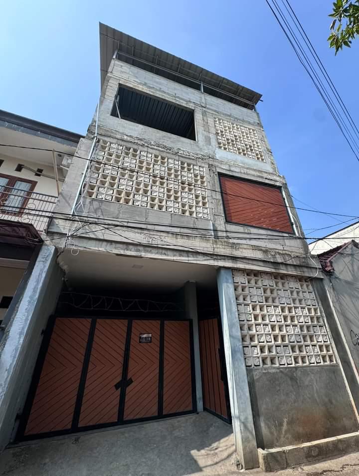Dijual rumah kost 14 kamar di Pondok Kelapa, Kalimalang, Jakarta