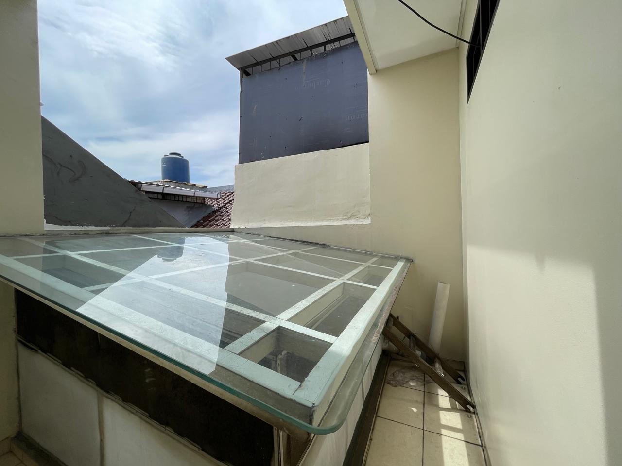 Dijual rumah di Taman ratu, Duri Kepa, Kebon Jeruk Jakarta Barat