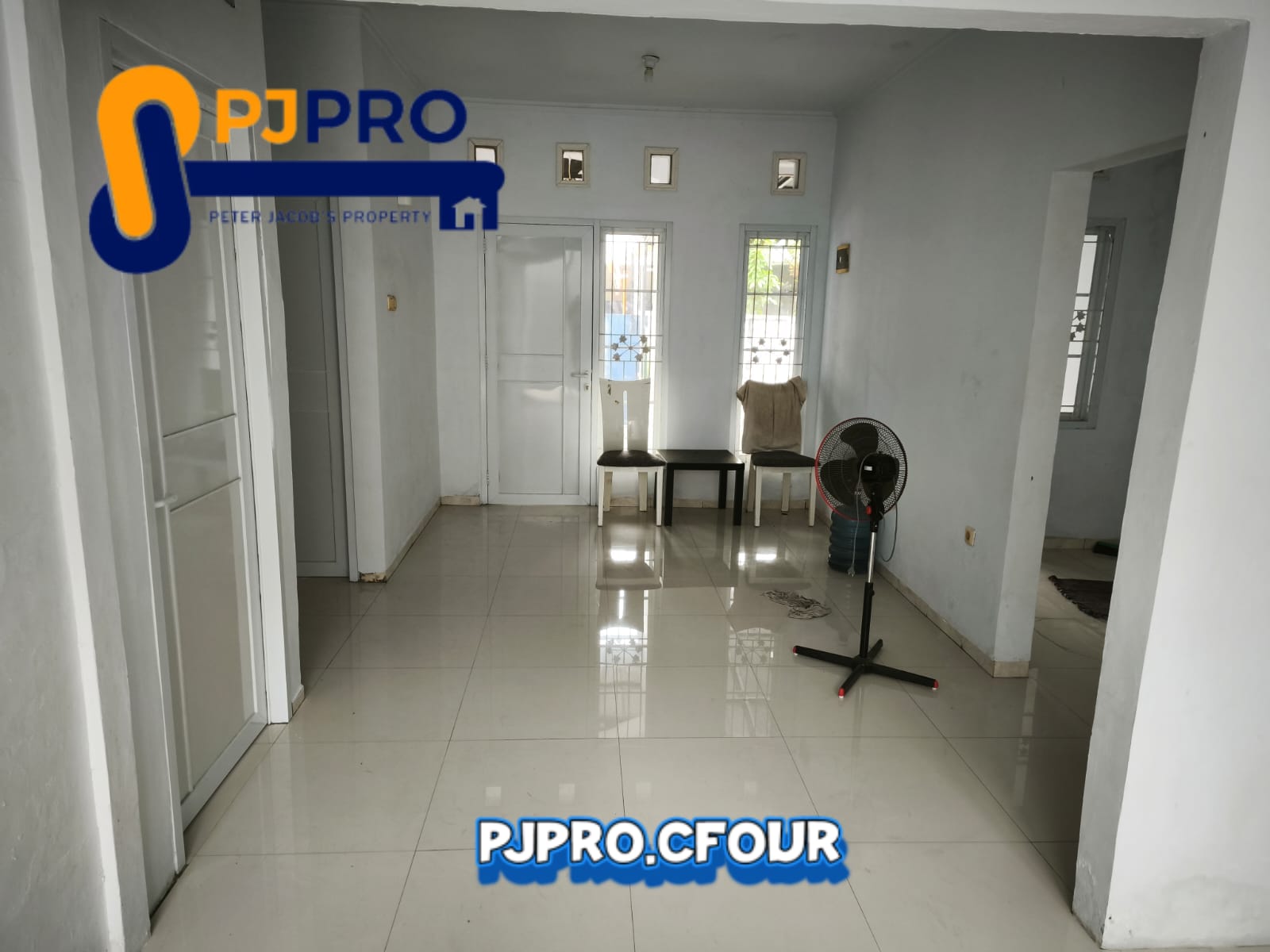 Dijual Rumah Terenovasi Area Bebas Banjir di Metland Menteng