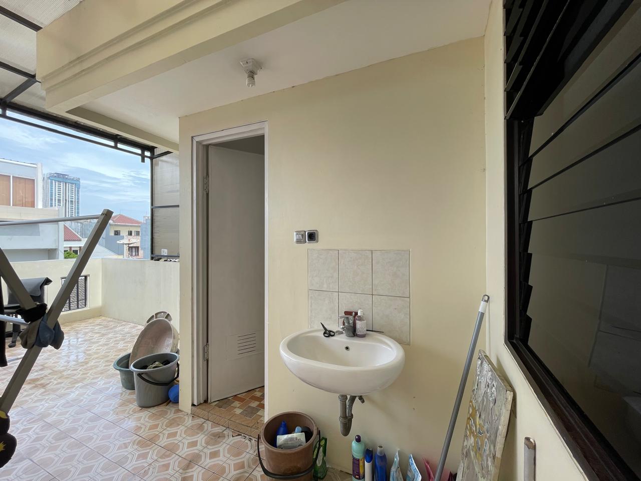 Dijual rumah di Taman ratu, Duri Kepa, Kebon Jeruk Jakarta Barat