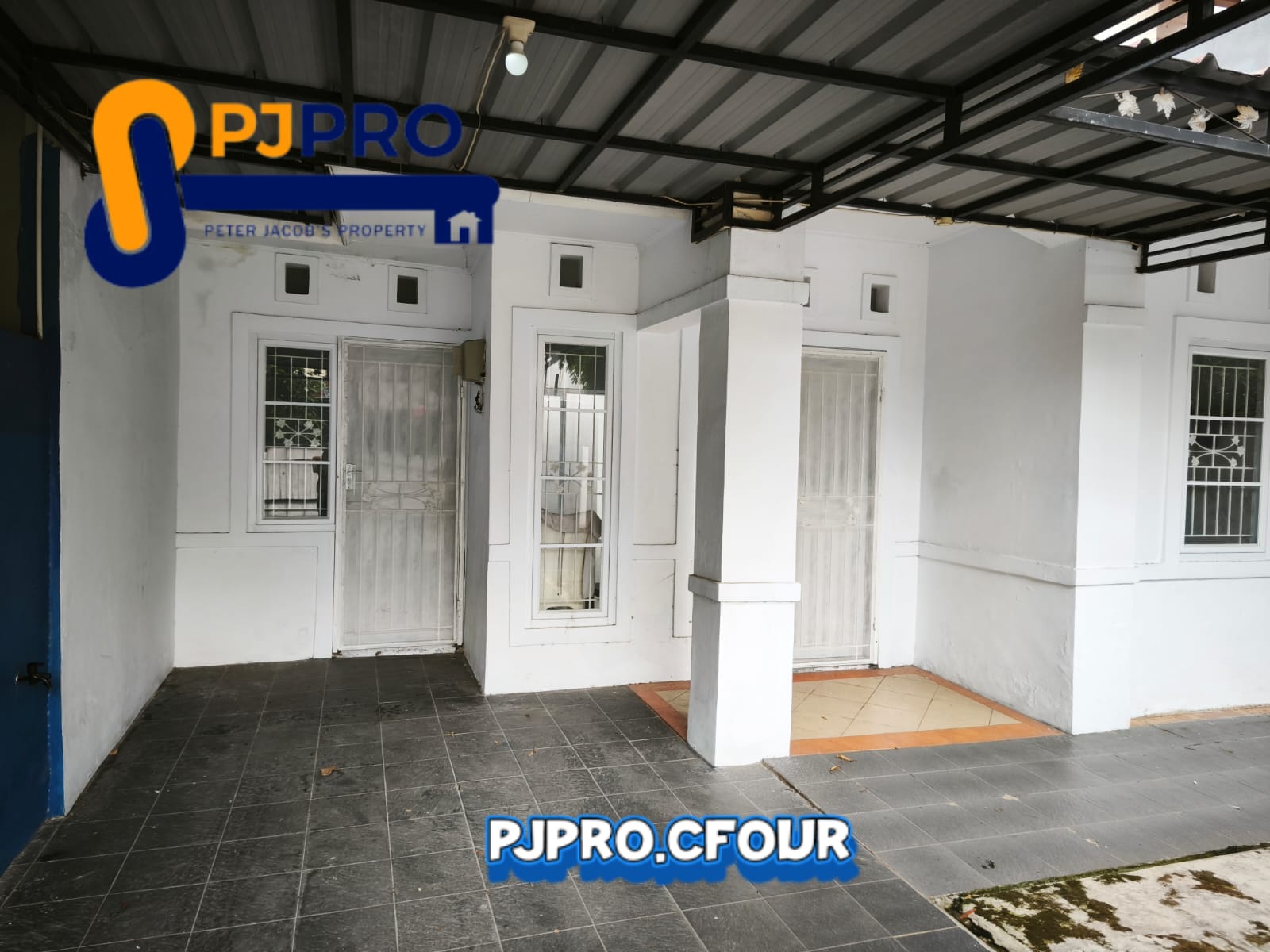 Dijual Rumah Terenovasi Area Bebas Banjir di Metland Menteng