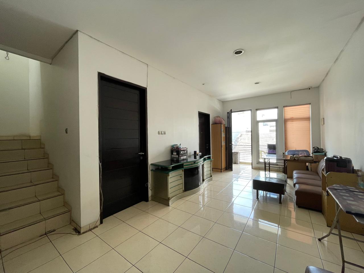 Dijual rumah di Taman ratu, Duri Kepa, Kebon Jeruk Jakarta Barat