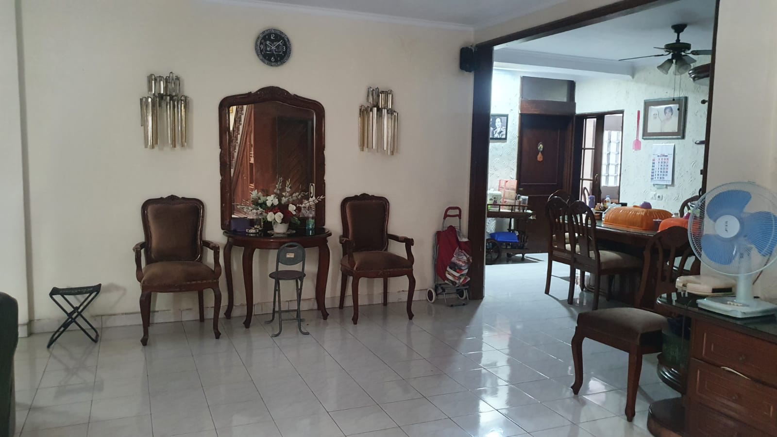 Dijual rumah siap huni di Area Cempaka Putih Timur Jakarta Pusat