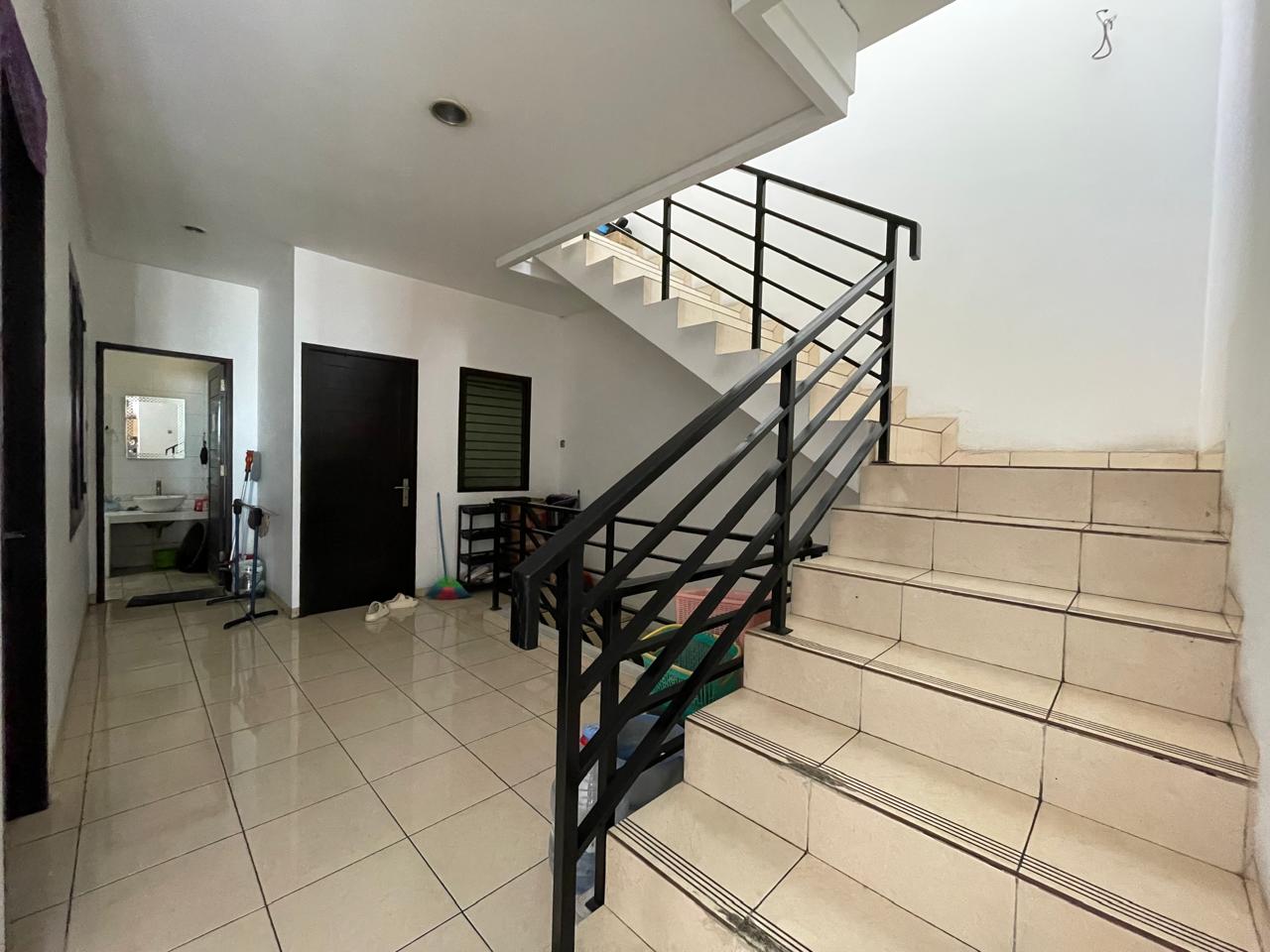 Dijual rumah di Taman ratu, Duri Kepa, Kebon Jeruk Jakarta Barat