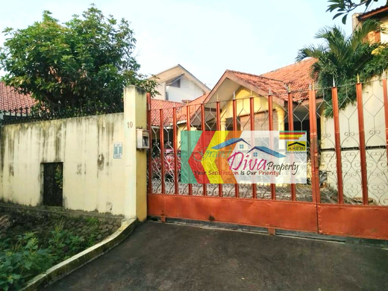 RUMAH DI JUAL DI KOMPLEK PU CIPINANG MELAYU, JAKARTA TIMUR