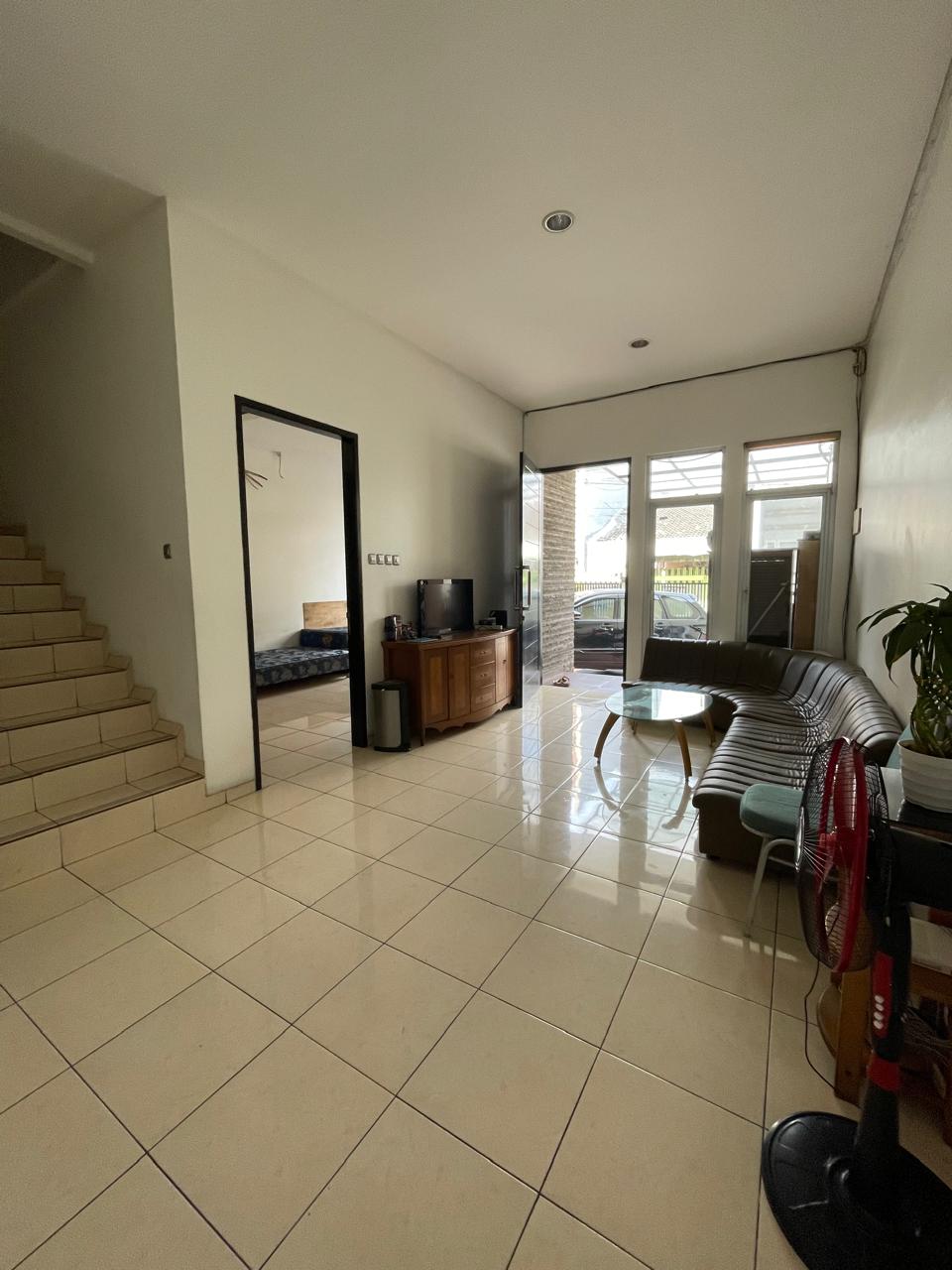 Dijual rumah di Taman ratu, Duri Kepa, Kebon Jeruk Jakarta Barat