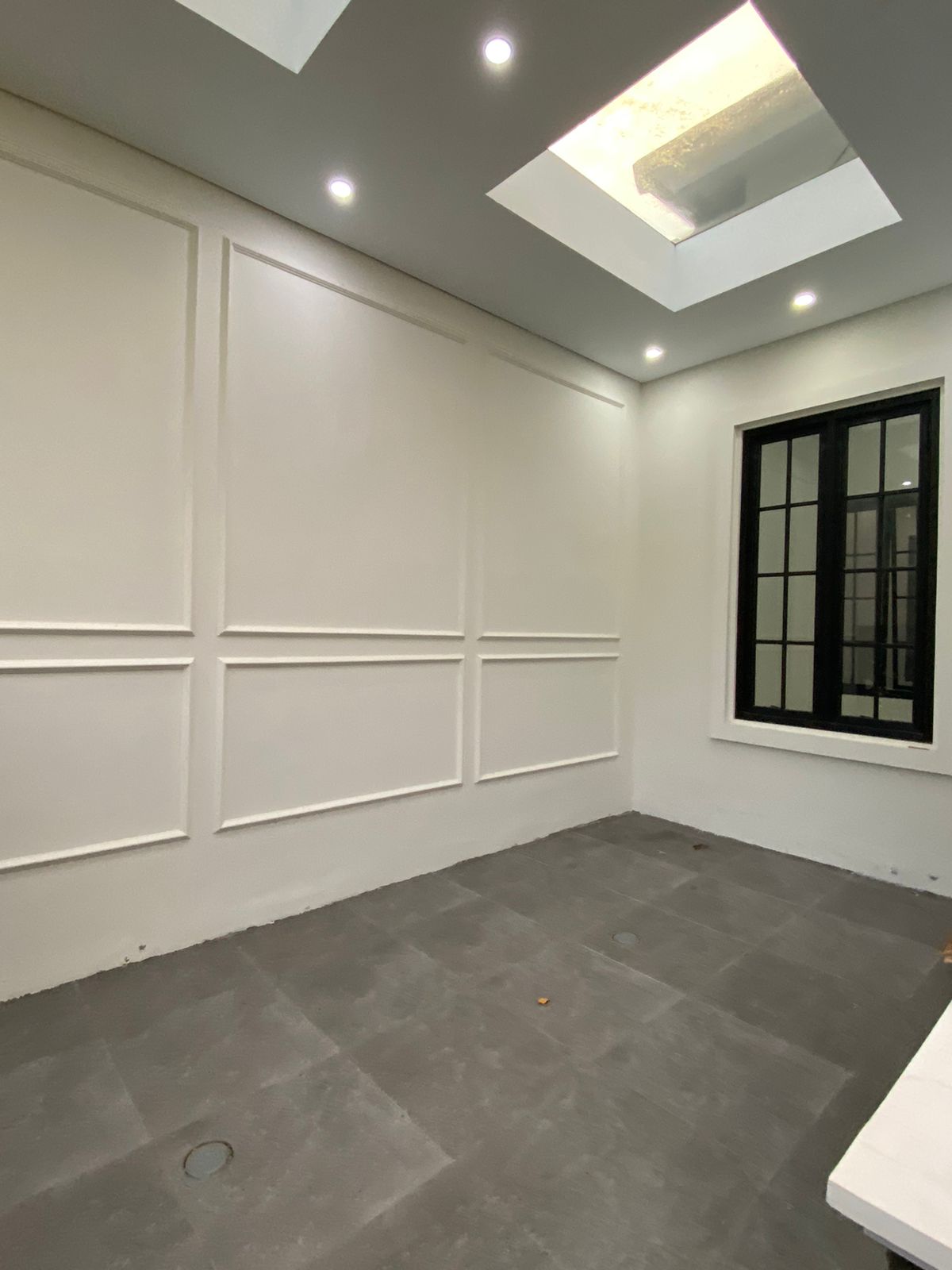 DIJUAL RUMAH SIAP HUNI KONSEP CLASSIC MODERN DI JAKAL KM 13
