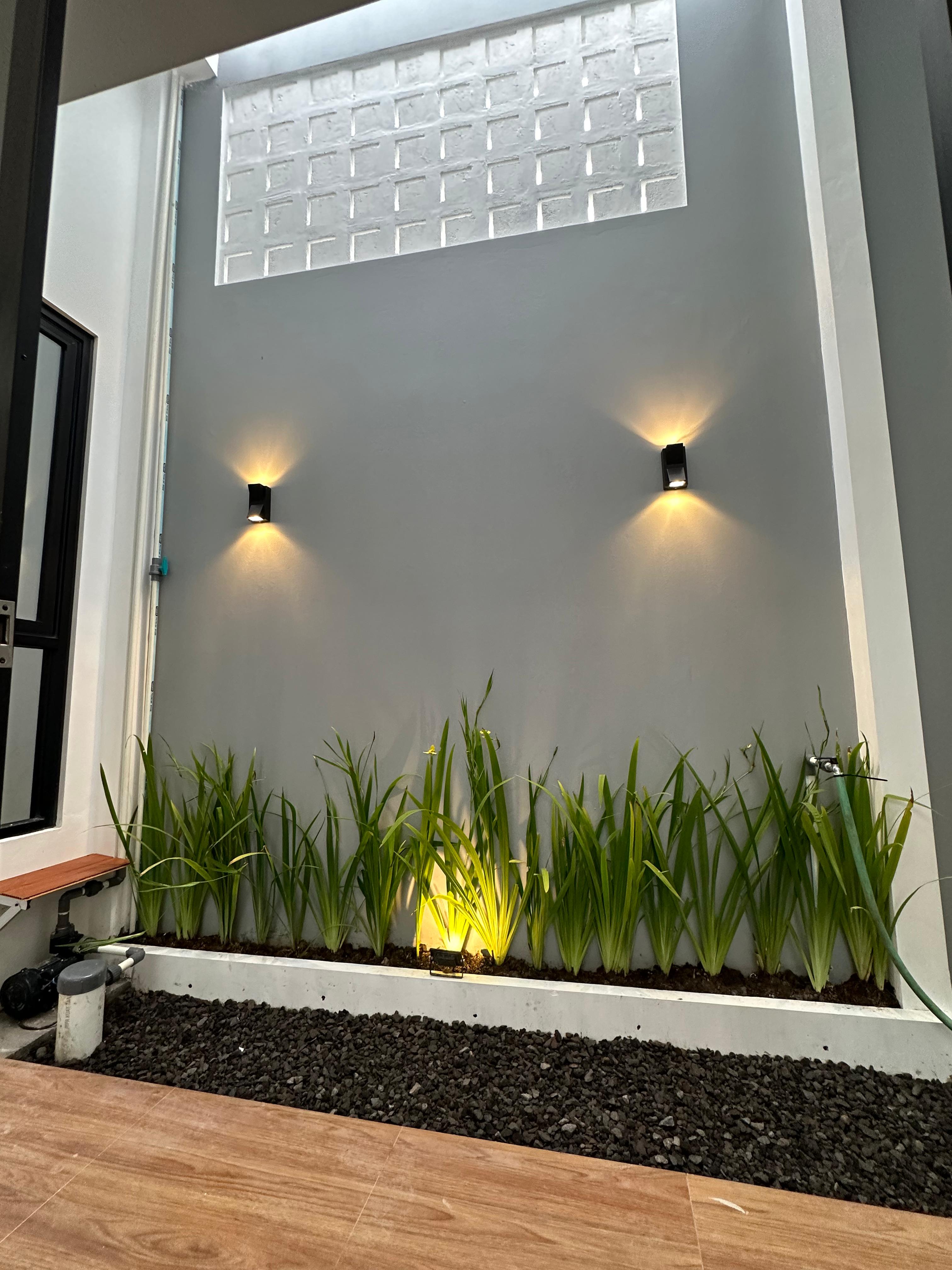 UNIT TERBATAS! RUMAH CANTIK LOKASI SUPER STRATEGIS DEKAT SCH