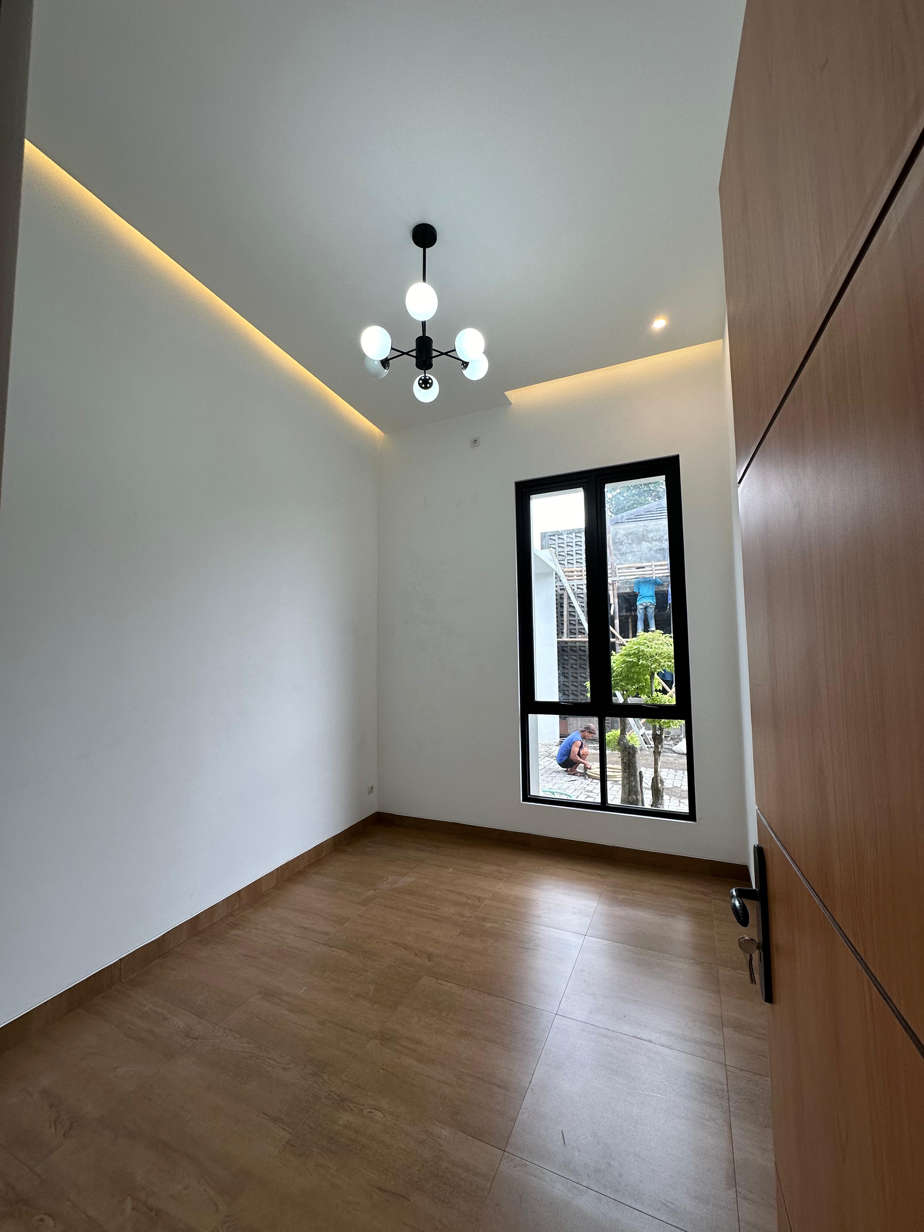 UNIT TERBATAS! RUMAH CANTIK LOKASI SUPER STRATEGIS DEKAT SCH