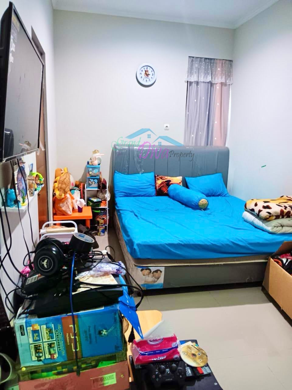 RUMAH DI PERUMAHAN PERMATA CIMANGGIS DEPOK