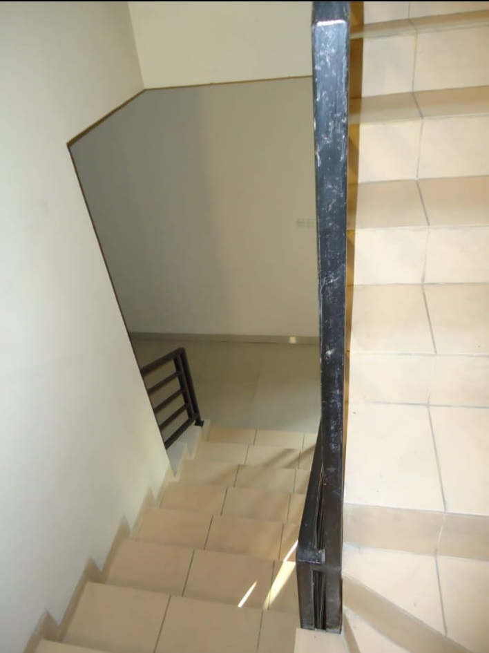 Disewakan ruko di Pos Pengumben, Kelapa Dua, Kebon Jeruk