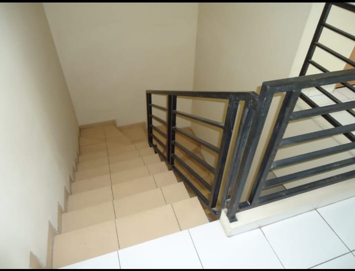 Dijual dan Disewakan ruko di Pos Pengumben, Kelapa Dua