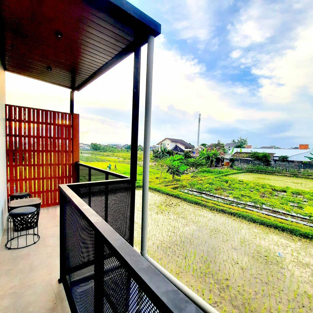 DAPATKAN RUMAH MEWAH DEKAT KOTA DENGAN AKSES POWERFULL DAN FULL