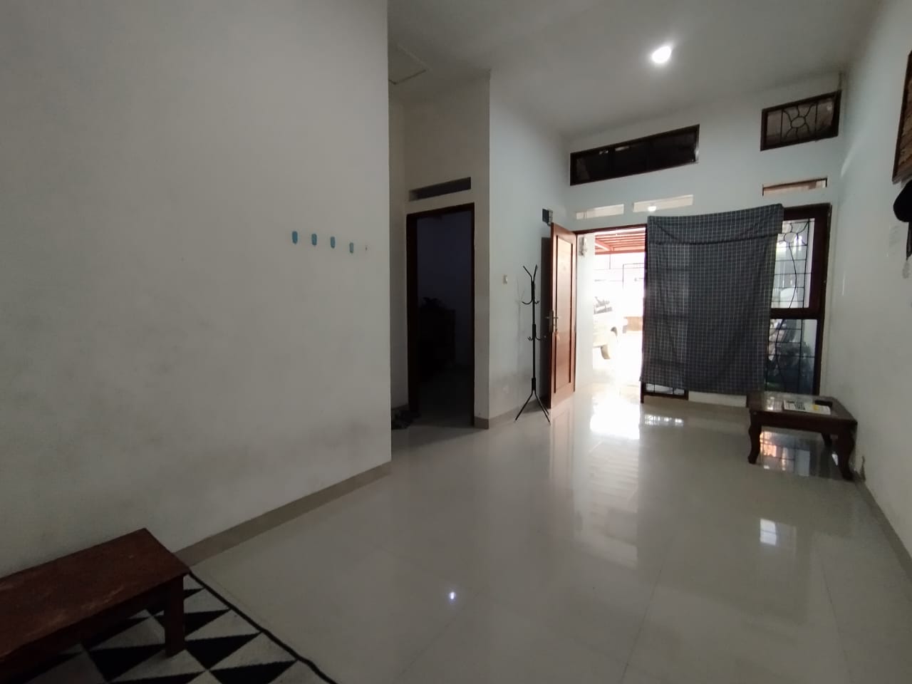 Rumah di Cisaranten Kulon – Nyaman dan Aman untuk Keluarga