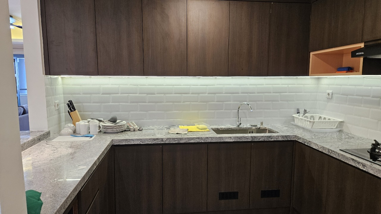 Dijual B U Apartemen Grand Tropic Tomang Grogol Petamburan Jakar