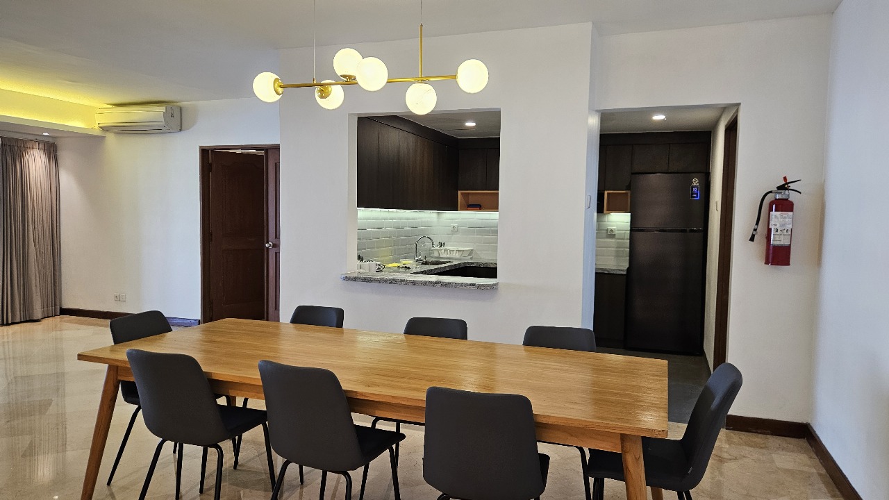 Dijual B U Apartemen Grand Tropic Tomang Grogol Petamburan Jakar