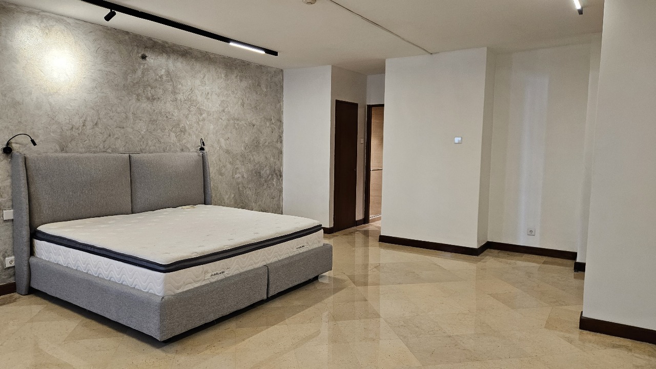 Dijual B U Apartemen Grand Tropic Tomang Grogol Petamburan